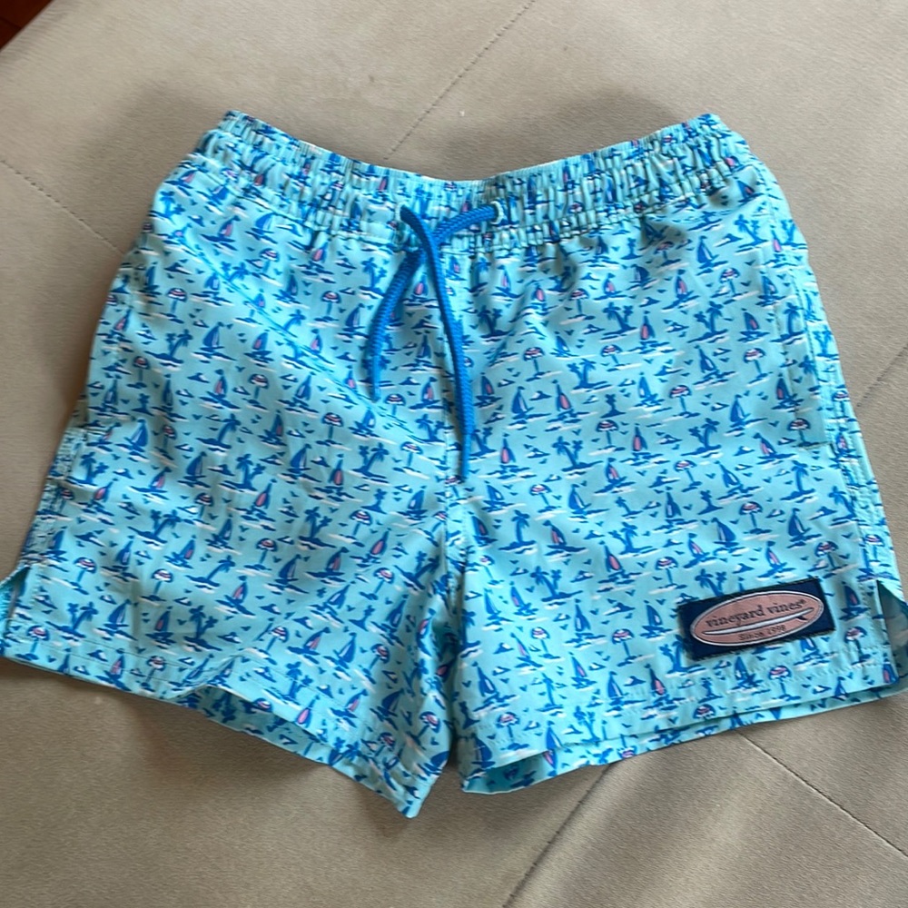 Boys 3t vineyard vines swim trunks